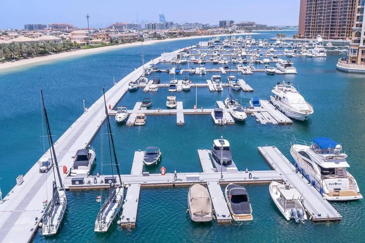 Sleek Studio Apartment At Palm Jumeirah With Ocean Vibes Dubai 0*,