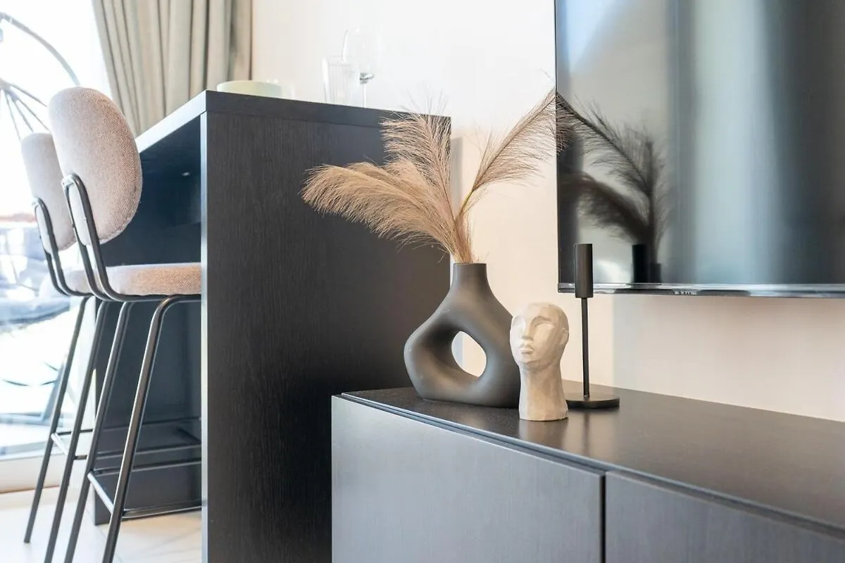 Sleek Studio Apartment At Palm Jumeirah With Ocean Vibes Dubai 0*,