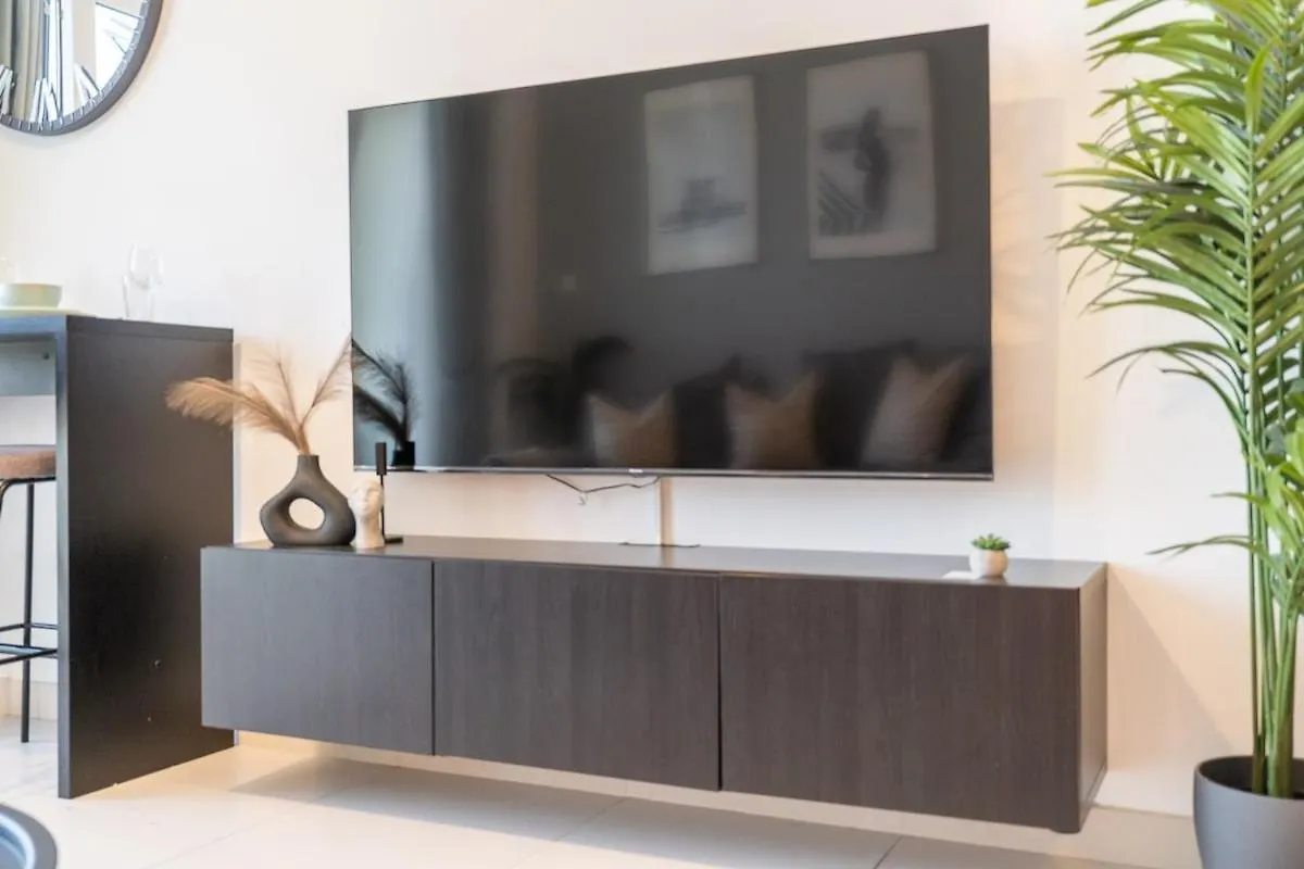Sleek Studio Apartment At Palm Jumeirah With Ocean Vibes Dubai